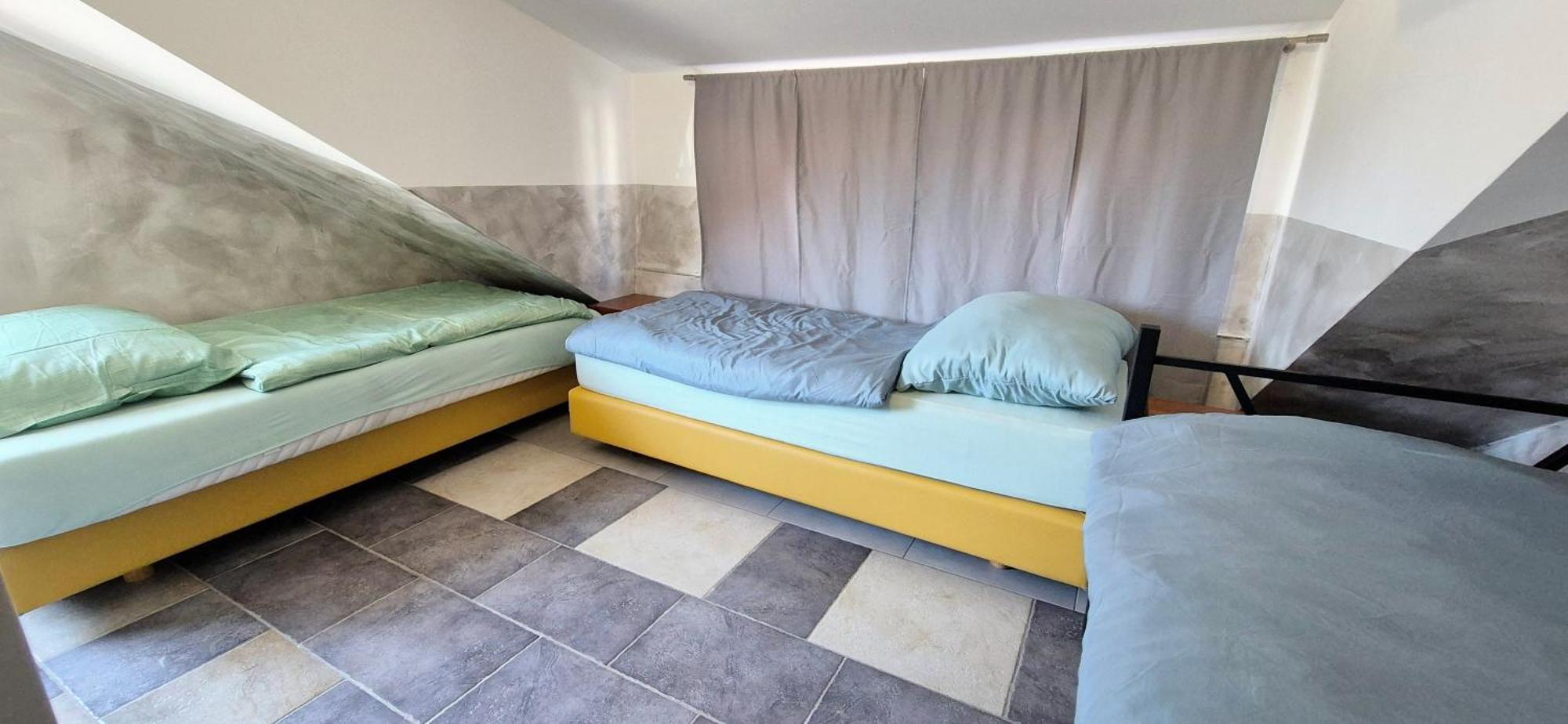 Bled Lesce Station Rooms And Beds Εξωτερικό φωτογραφία