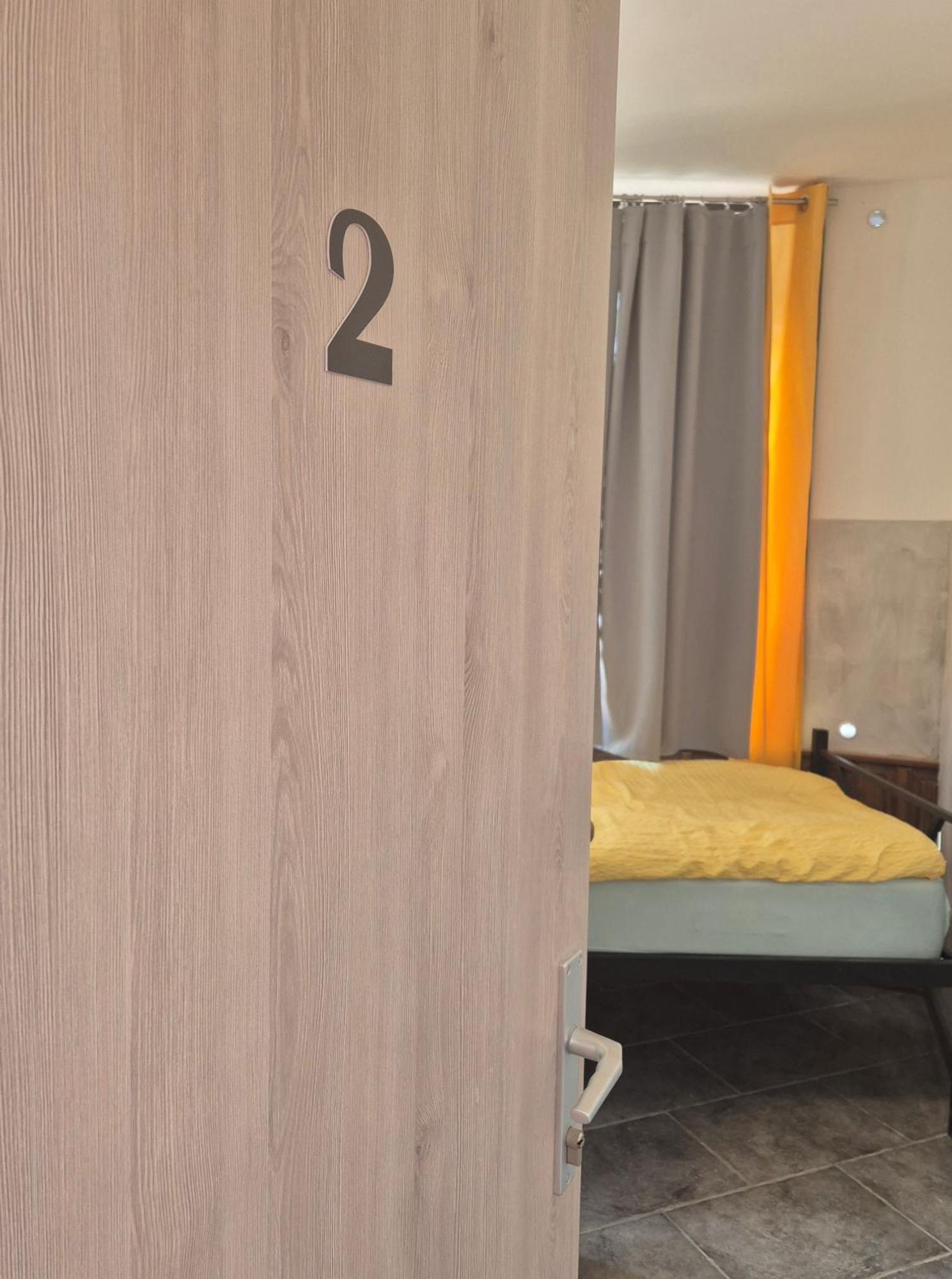 Bled Lesce Station Rooms And Beds Εξωτερικό φωτογραφία