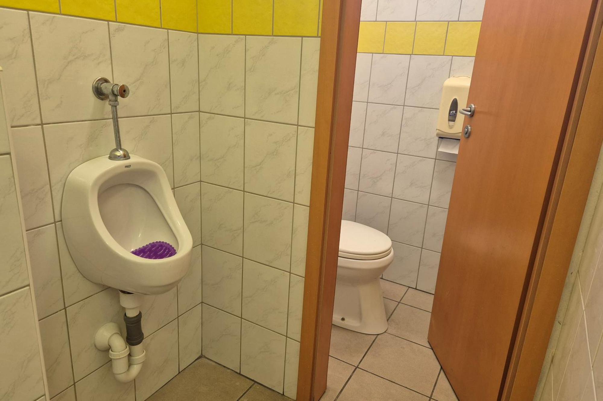 Bled Lesce Station Rooms And Beds Εξωτερικό φωτογραφία