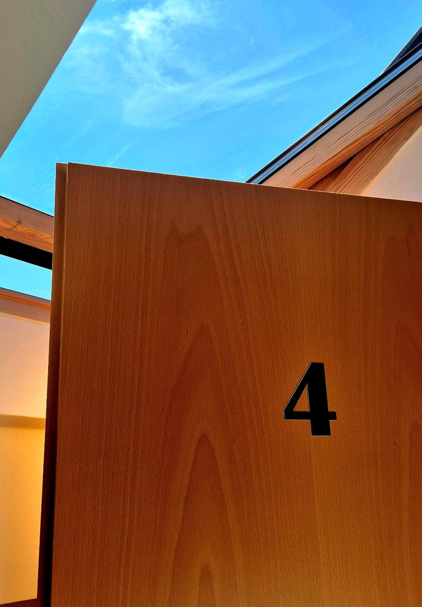 Bled Lesce Station Rooms And Beds Εξωτερικό φωτογραφία